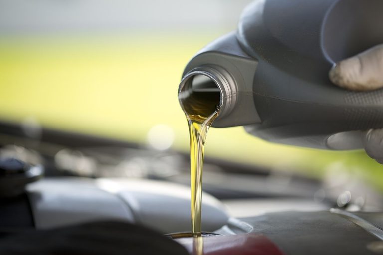 What does 5W30 Oil mean? Alt Auto Tech